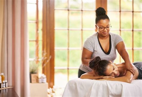 Discover tranquillity and rejuvenation at Mesmerize Spa, the best spa centre in Kolkata. . Massage body rub